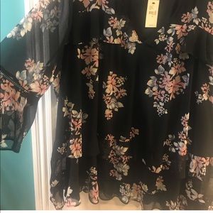 NWT Lane Bryant top with sheer sleeves